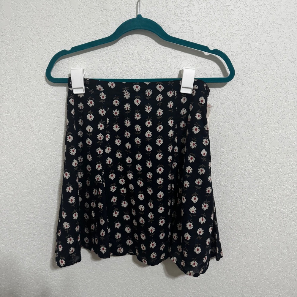 Billabong Womens Daisy Print Mini Skirt Size L Black Floral